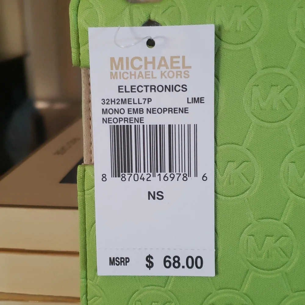 NWT Michael Kors Mono Embossed Neoprene Lime Ipad 2 Case